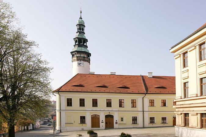 Penzion U Chodskeho Hradu Domazlice Bagian luar foto